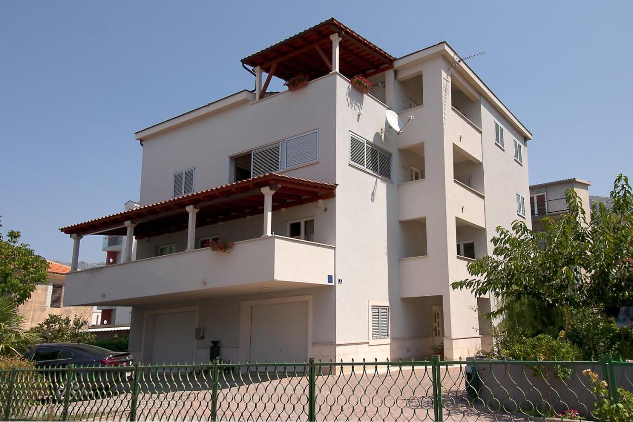 Luxury Apartments Elizabeth Подстрана Экстерьер фото