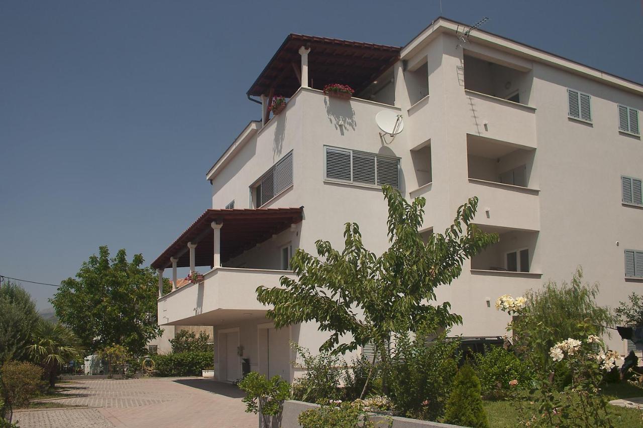 Luxury Apartments Elizabeth Подстрана Экстерьер фото