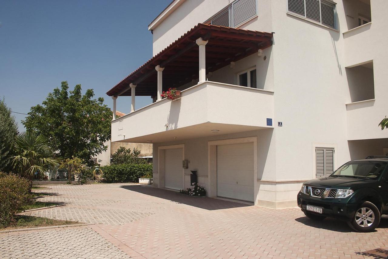 Luxury Apartments Elizabeth Подстрана Экстерьер фото