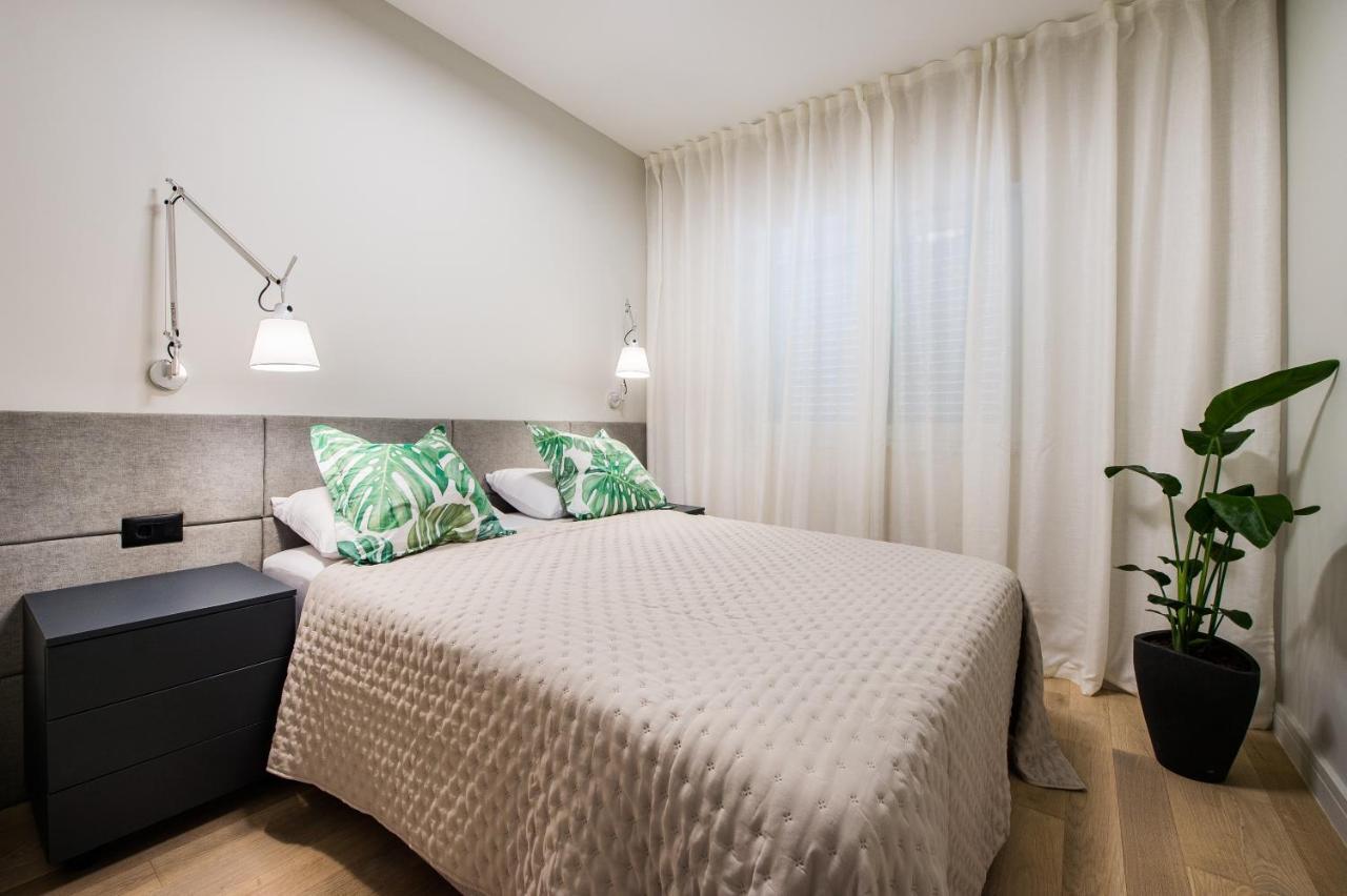 Luxury Apartments Elizabeth Подстрана Экстерьер фото