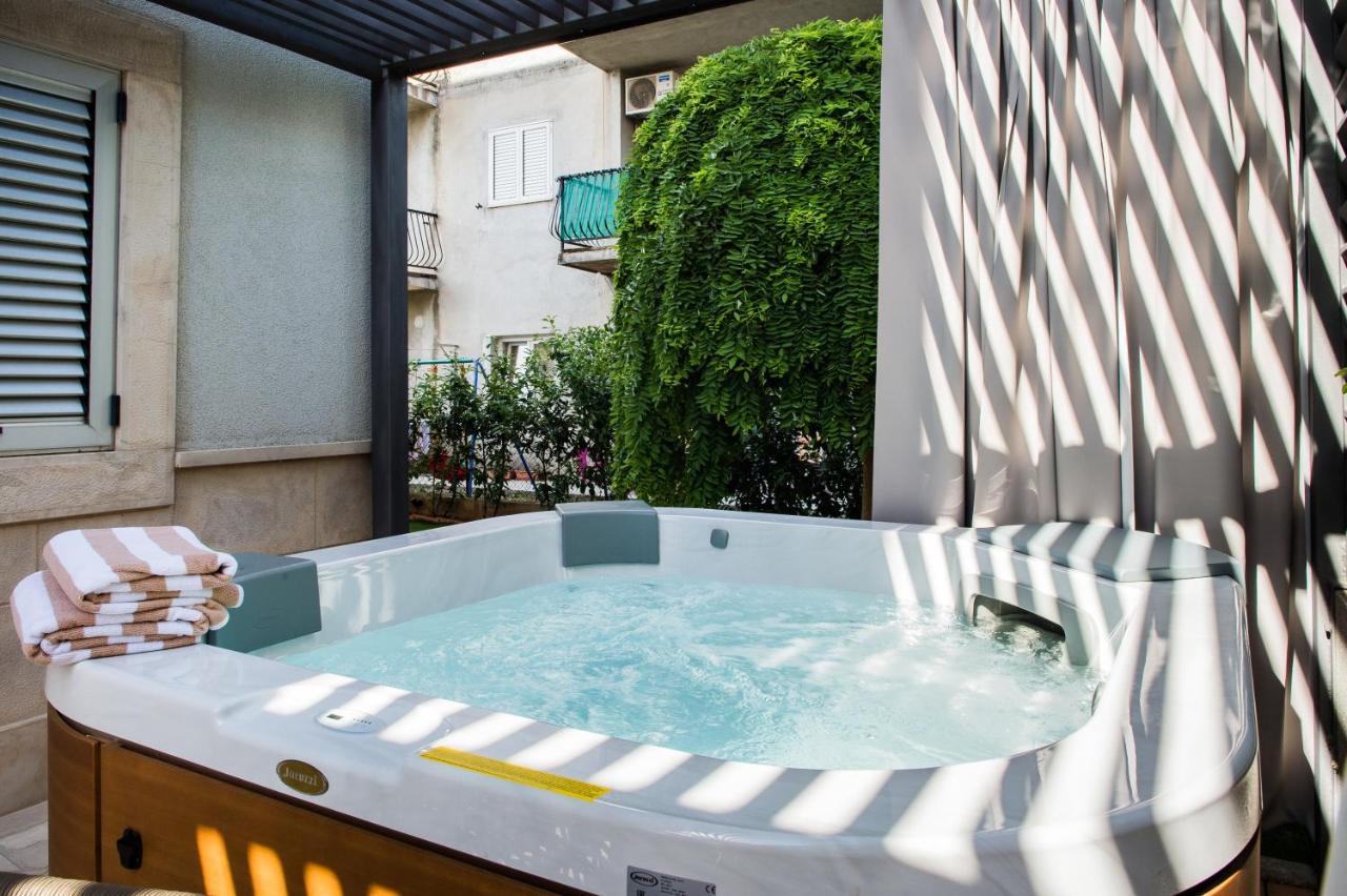 Luxury Apartments Elizabeth Подстрана Экстерьер фото